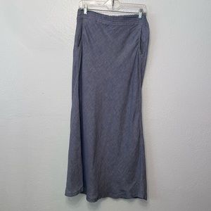 Eddie Bauer linen skirt.  Small  light blue.  Pockets both side/long flair hem
